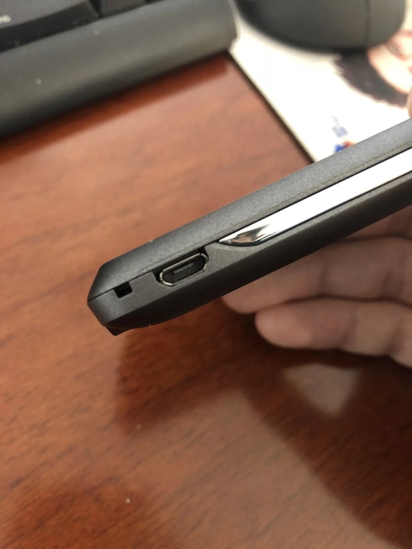 中兴V880(刀锋):当年号称神机的中兴巅峰之作,现在怎么样了?