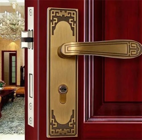 门把手高度一般是多少