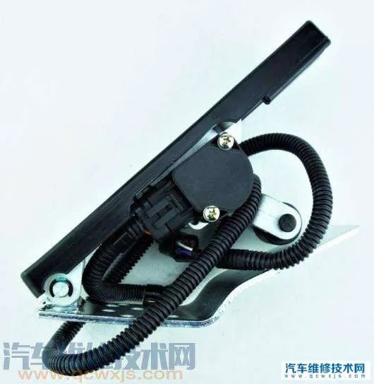 油门踏板控制的是油门还是节气门 油门踏板控制原理 