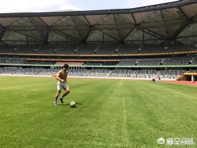 苏炳添微博秀脚法，你怎么看？