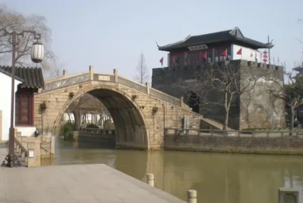 枫桥经验的基本内涵是什么?