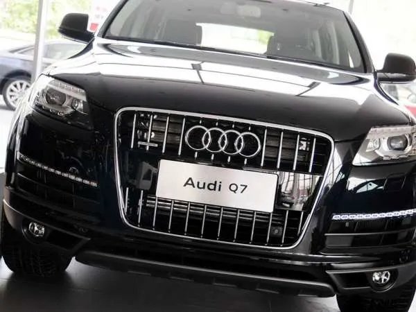 奥迪Q7报价是多少？目前值得入手么？