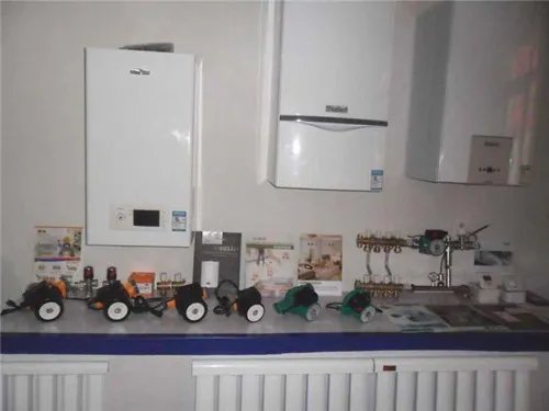 天然气壁挂炉怎么点火