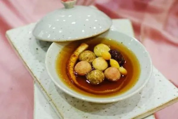 虫草花炖汤适合什么人吃     虫草花炖汤有什么功效