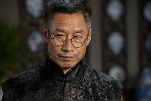 刘佩琦和妻子孟天骄是怎么认识的，两人感情状况如何？