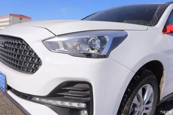 没有一个冬天不可逾越，没有一个春天不会来临，感谢哈弗M6相伴