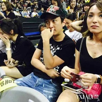 王思聪现任女友雪梨曝光网友惊呼：还没换？