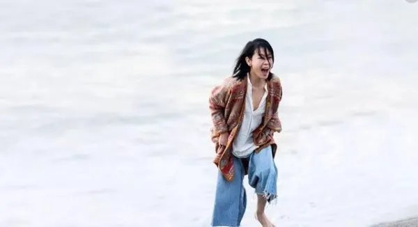 刘若英的歌声唱哭了很多人，她经历过什么呢？