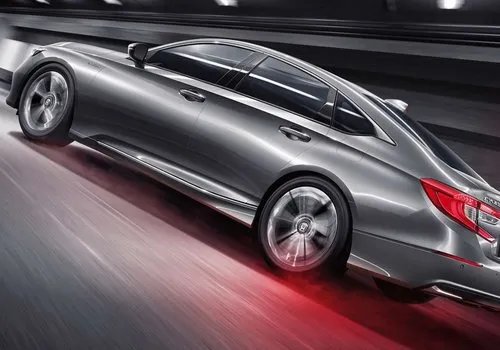 雅阁2.4舒适和豪华版的主要的区别