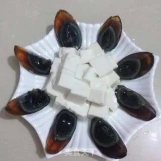 皮蛋豆腐