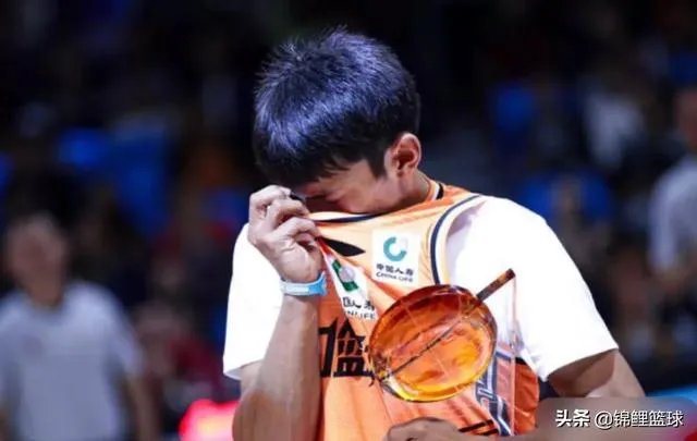 获得扣篮冠军，矣进宏能够拿到多少奖金？这个冠军对他有什么帮助？