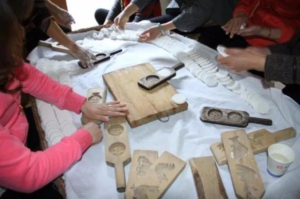 土掉渣的名字由来