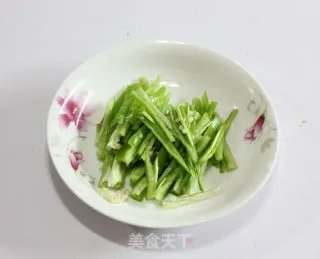 十分钟完成的小炒家常菜---小炒菜花