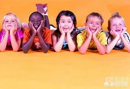 为什么外国人都长黄头发？