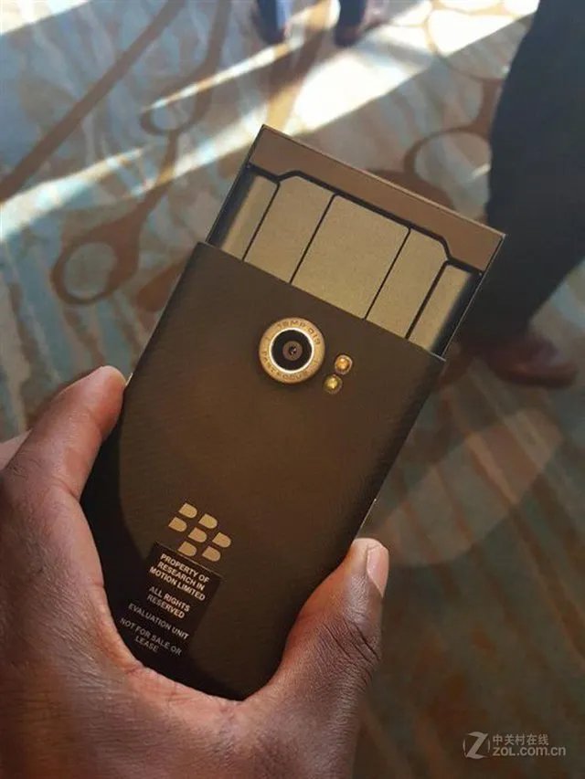 沈阳黑莓Priv新款6核滑盖手机售3599!