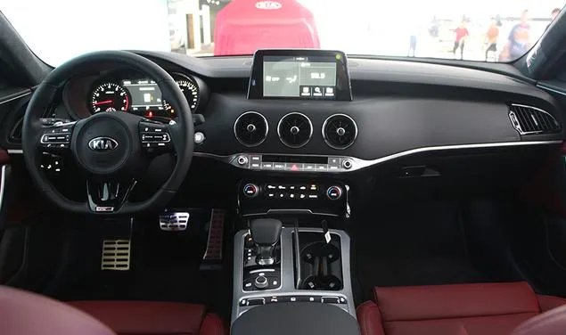 如何评价起亚的Stinger?