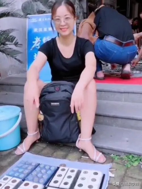 急需出售古钱币在哪卖?宣统通宝？