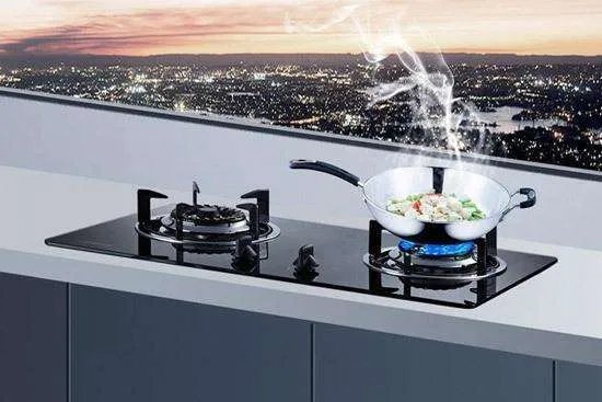 燃气灶啪啪响打不着火 常见原因及解决办法