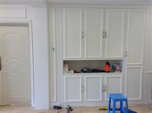 柜门合页怎么调整