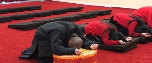 如何拜佛礼佛：正确姿势