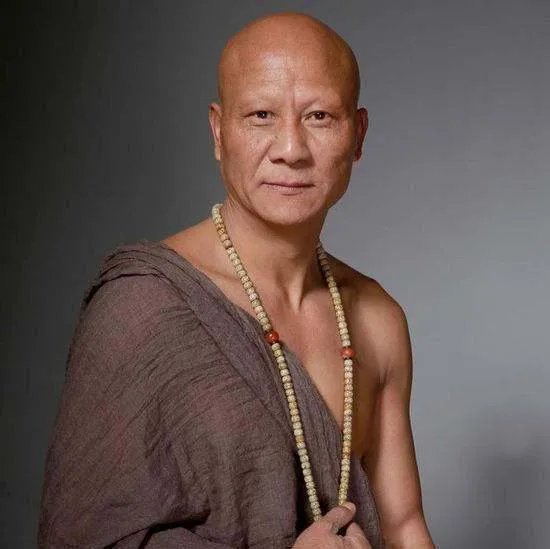 计春华和杜玉明是一种什么样的关系？