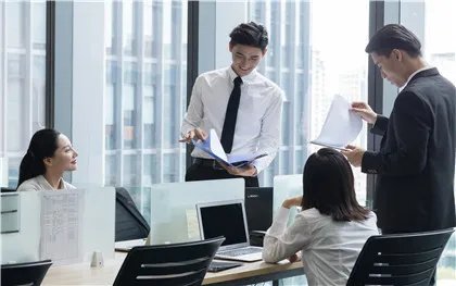 公司如何规定年假制度