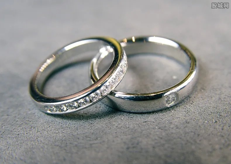 铂金价格今天多少一克 各品牌售价介绍