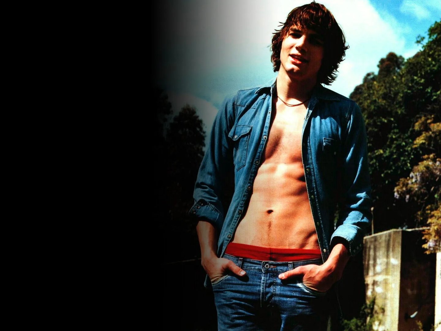 阿什顿·库彻的人物争议