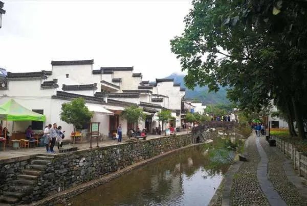 安徽绩溪龙川景区值得去吗？什么季节去比较适合？