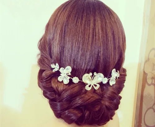 新娘发型分解图 四款新娘发型介绍