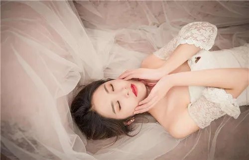 个人写真多少钱 个人写真怎样拍好看