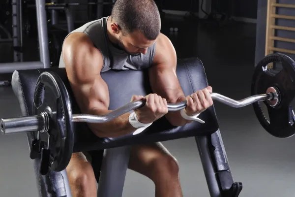 耐克股价上涨40%，为何现在的群体越来越注重健身了？