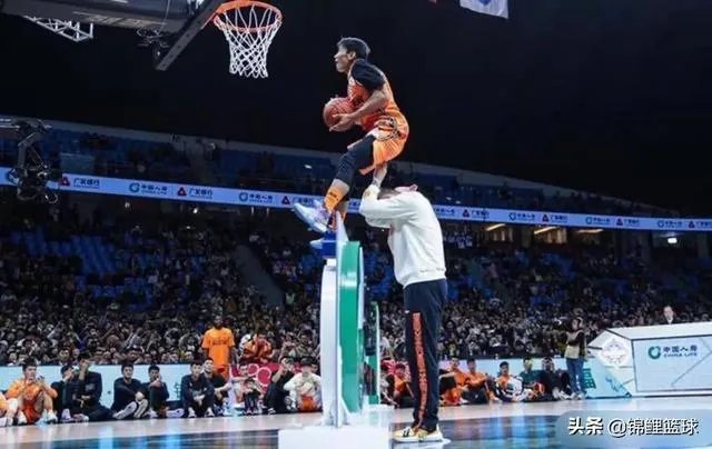 获得扣篮冠军，矣进宏能够拿到多少奖金？这个冠军对他有什么帮助？
