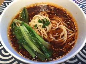 开个面馆加盟店要多少费用?华飞重庆小面馆加盟5万元够吗?