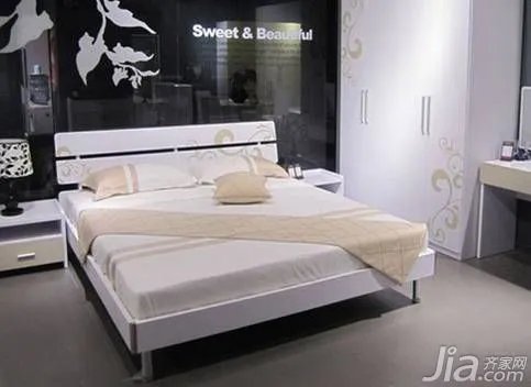 简约风格卧室必备单品 硬板床OR软体床