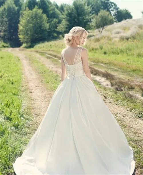 婚纱设计师要具备的条件 婚纱设计到底需要学什么