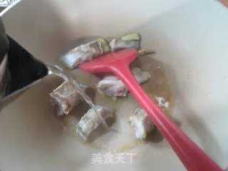 橡皮鱼炖豆腐