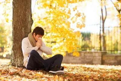 轻躁狂如何治疗 患病的症状有哪些