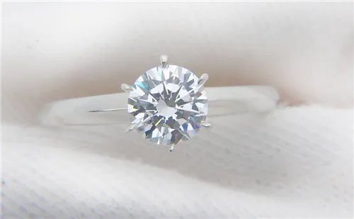 钻石戒指一般多少钱 如何选择钻石戒指