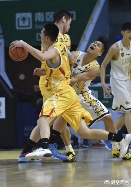 新疆队官宣姜文、周仪翔加盟，他们两个水平怎么样？能帮新疆队夺冠吗？