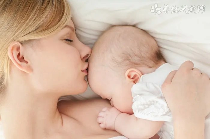 按摩丰胸：真人丰胸按摩手法详细图文教程