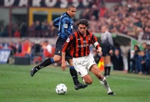 如何评价意大利球员保罗马尔蒂尼？