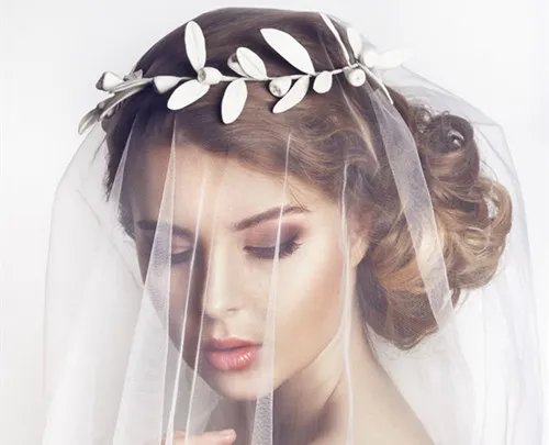 新娘发型分解图 四款新娘发型介绍