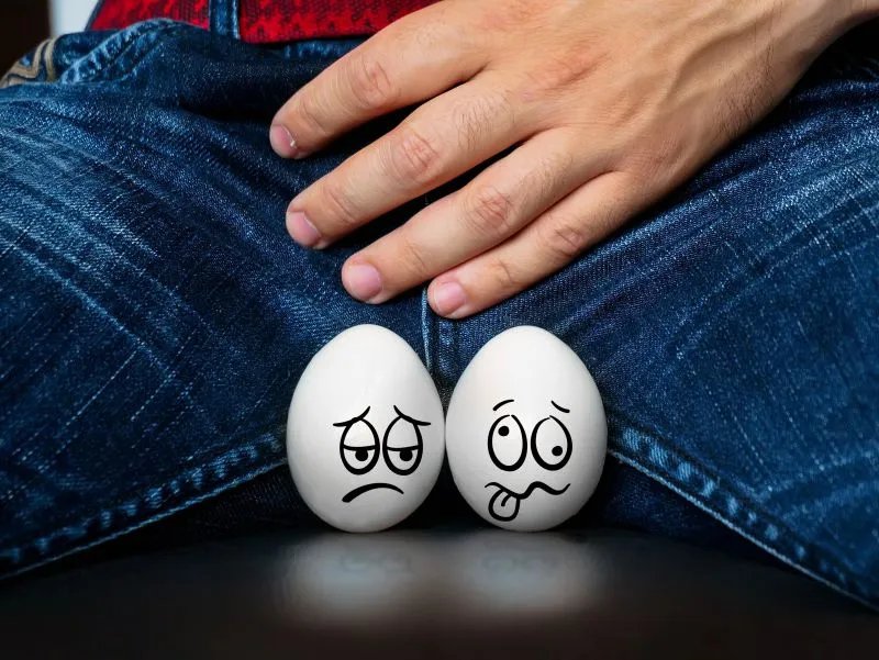 睾丸上面有小疙瘩是怎么回事