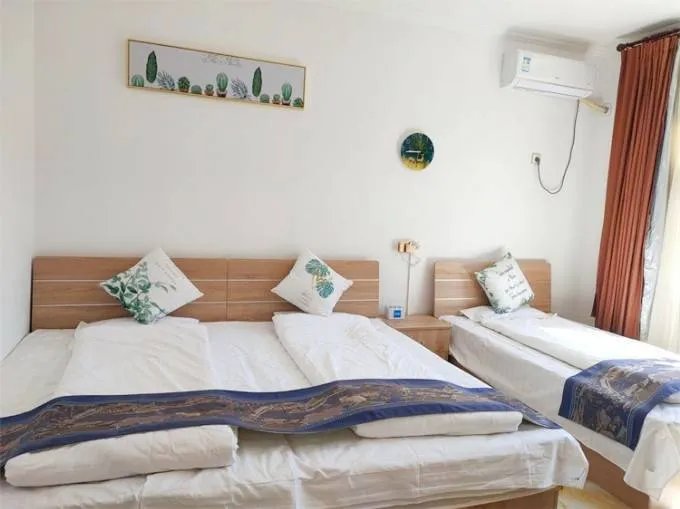 北京延庆百里画廊山泉云舍民宿，篱笆环绕的超大休闲场地与菜园！