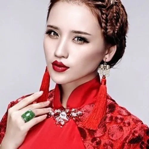 新娘妆多少钱 新娘跟妆多少钱