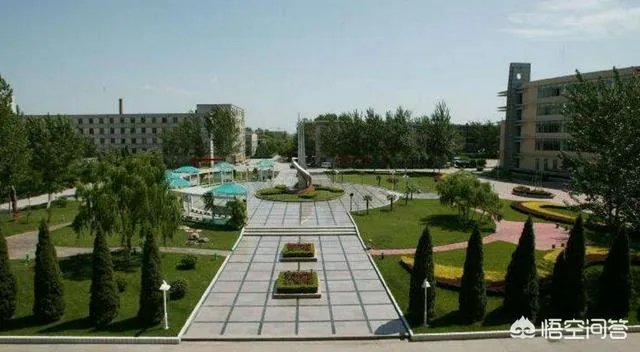 新疆医科大学与新乡医学院比较哪一个好?