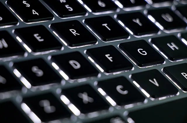 背光键盘什么意思 背光键盘和非背光键盘有什么区别