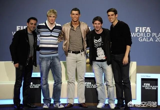 大家怎样评价费尔南多托雷斯的职业生涯，大家认为巅峰的托雷斯和巅峰的C罗谁更有杀伤力？