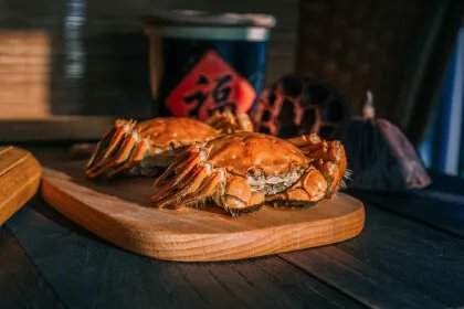 洪泽湖大闸蟹与阳澄湖大闸蟹的区别